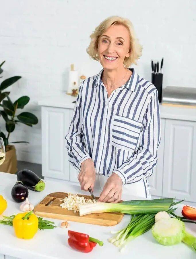 【于康 等】肿瘤患者：充足营养打好底，不良反应远离你（下）